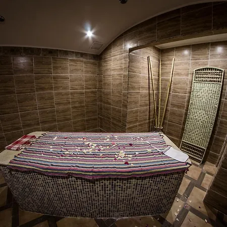 Premier Club - Full Board