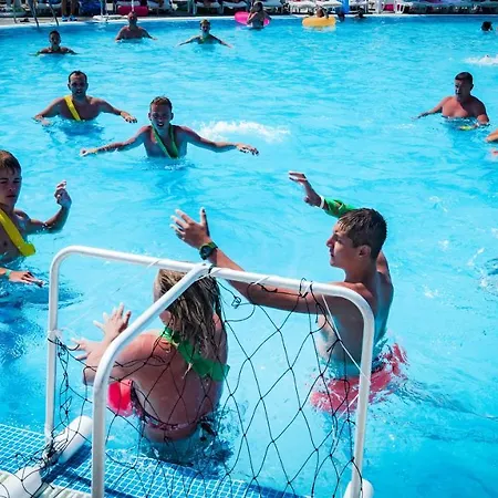 Premier Club - Full Board