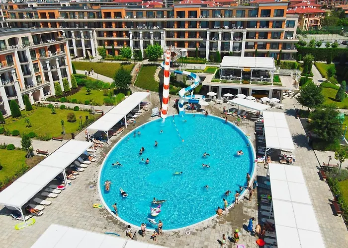 Premier Club - Full Board Готель 4*