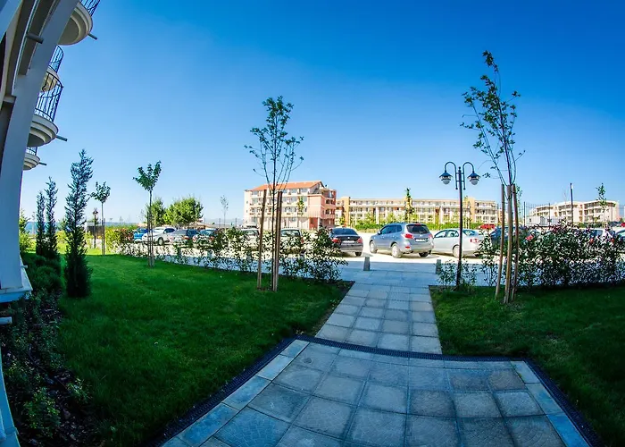 Premier Club - Full Board Готель