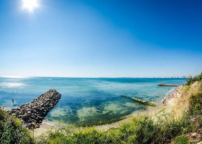 Premier Club - Full Board Готель