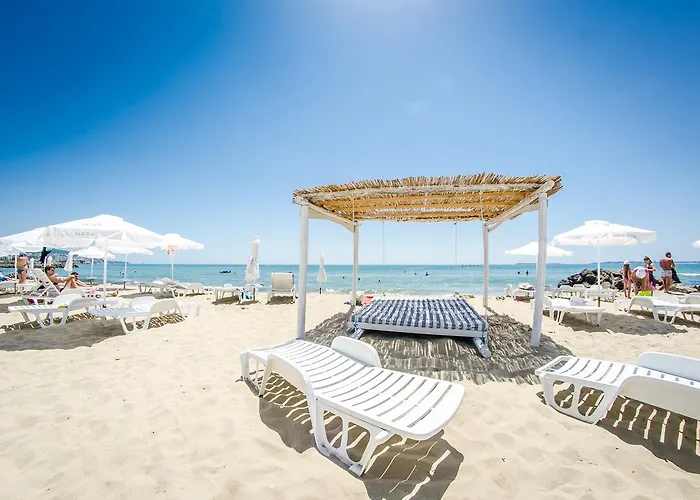 Premier Club - Full Board Готель 4*