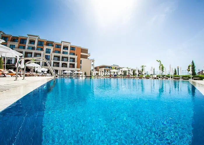 Premier Club - Full Board 4*