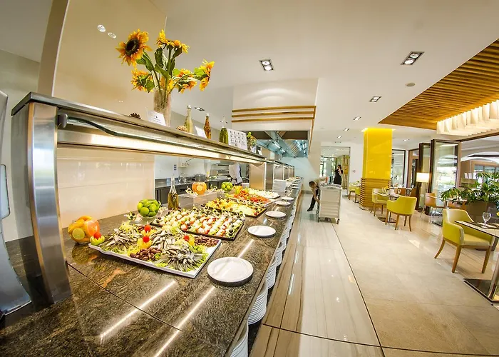 Premier Club - Full Board