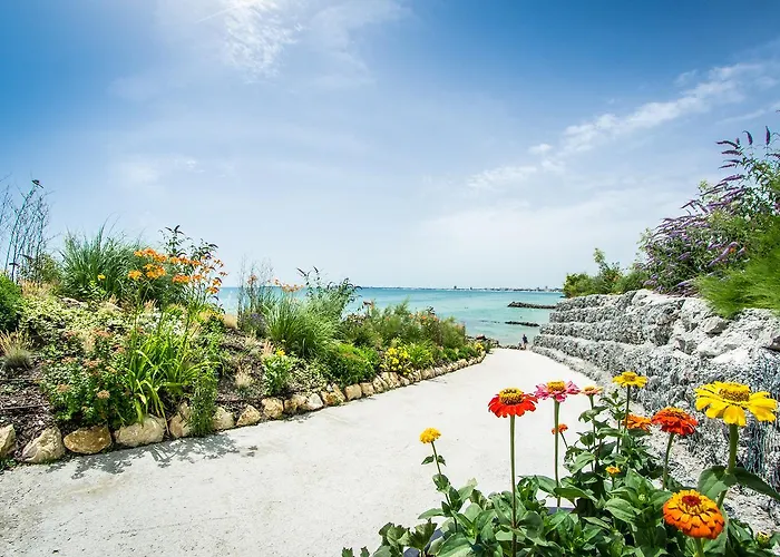 总理堡俱乐部酒店 - 全膳 4*